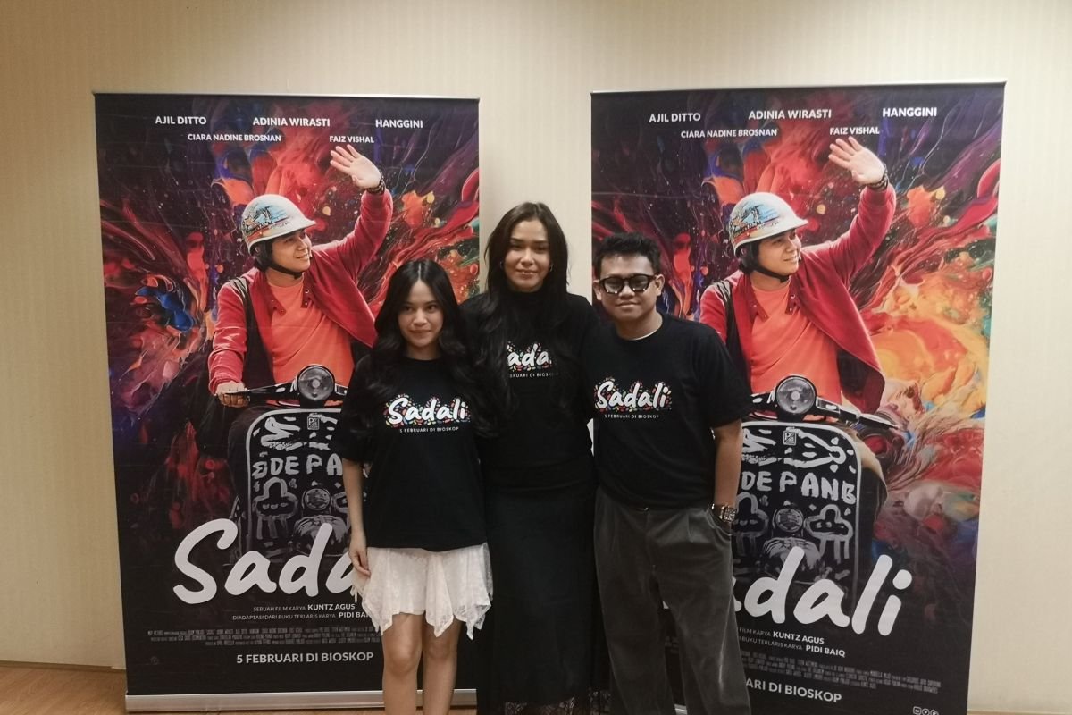 Hanggini Tertantang Perankan Arnaza di Film Sadali Berkat Suami Asal Padang